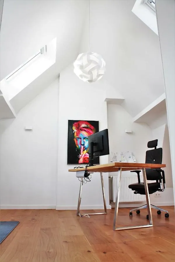 Apartment Fuer 4 Personen Dusseldorf