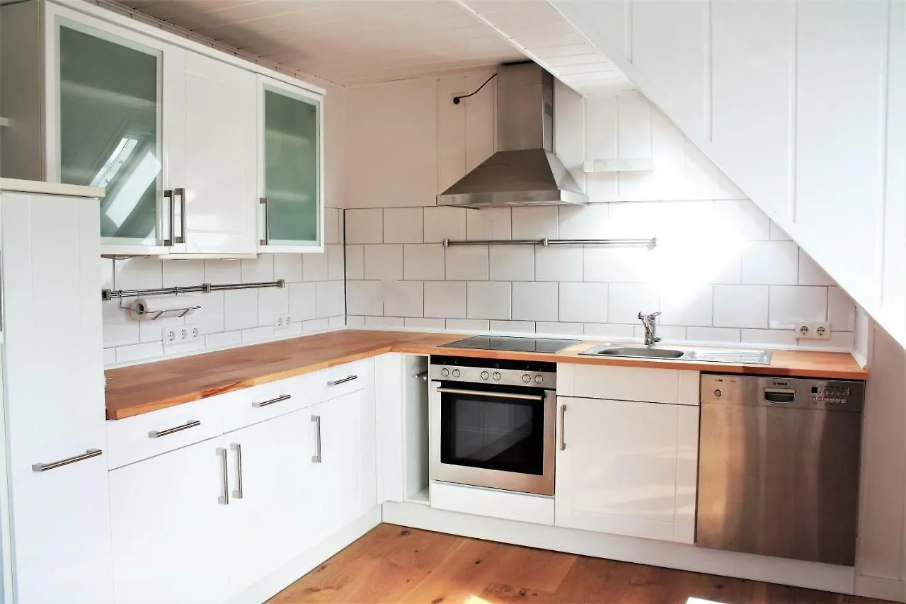 Apartment Fuer 4 Personen Dusseldorf